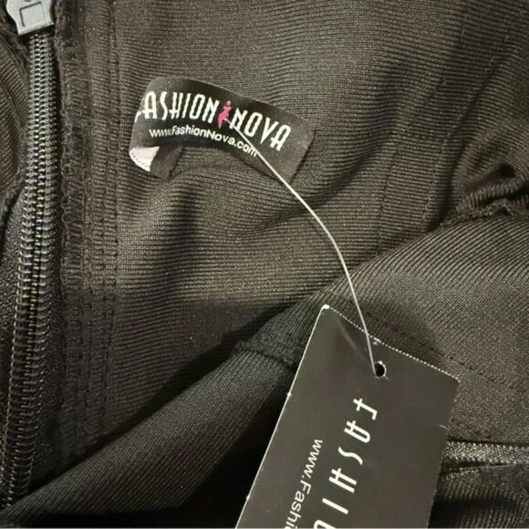 SEXY for NEW YEARS! NWT Breanna Bandage Black Beauty DRESS Sz 0 - Picture 5 of 5